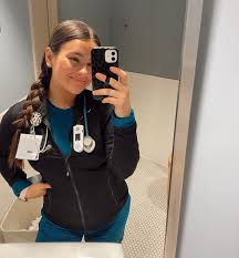 Jessica R., ICU Nurse